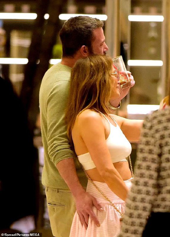 Yeni ilin ilk günündə Cennifer əri Benlə DALAŞDI, sonra isə... - FOTO - foto 12