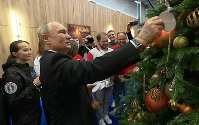 Putin səkkiz yaşlı qızın arzusunu yerinə yetirdi - VİDEO