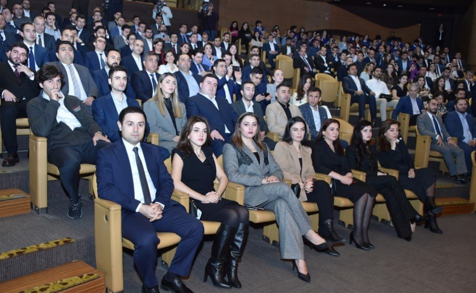 Azərbaycan Yüksəliş Forumu keçirilir - FOTO - foto 1