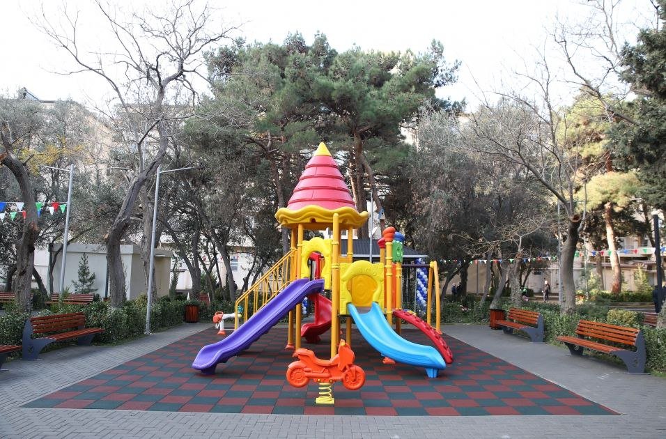 Leyla Əliyeva növbəti “Bizim Həyət”in AÇILIŞINDA - FOTO - foto 9