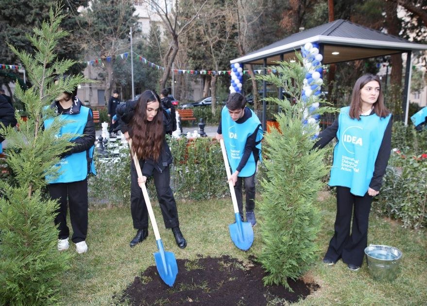 Leyla Əliyeva növbəti “Bizim Həyət”in AÇILIŞINDA - FOTO - foto 2