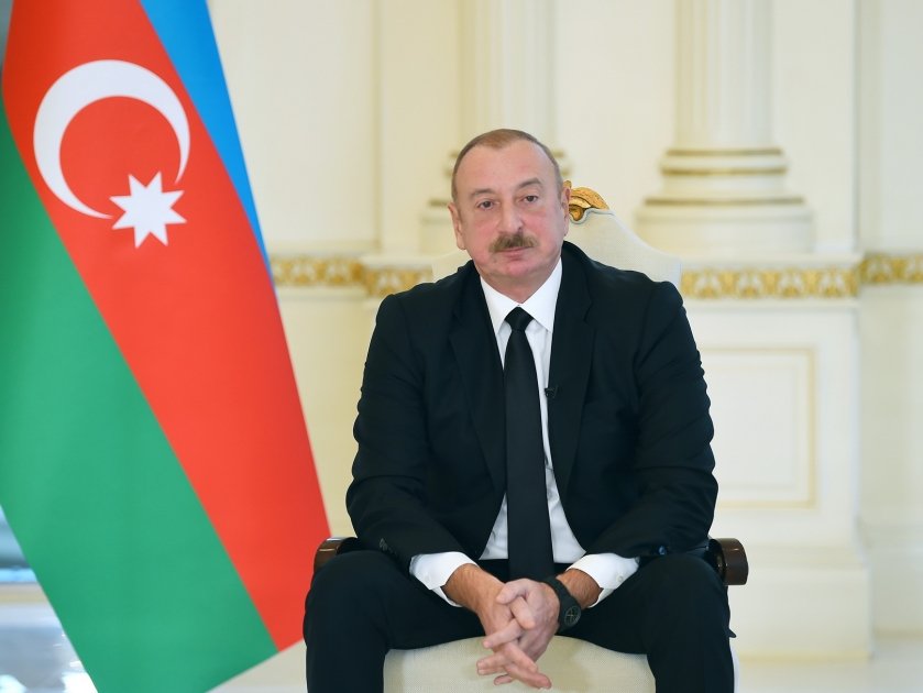 İlham Əliyev yerli televiziya kanallarına MÜSAHİBƏ VERDİ - FOTO/VİDEO - foto 6