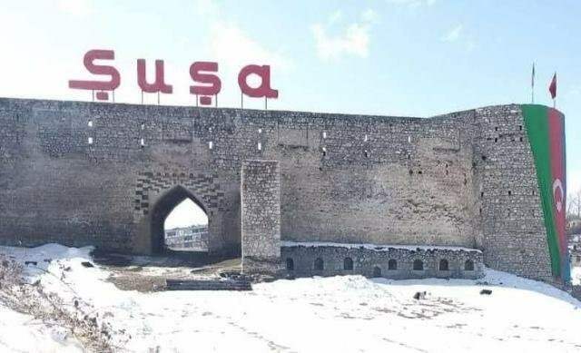 Ağ örpəkli Şuşadan göz oxşayan GÖRÜNTÜLƏR - VİDEO Ağ örpəkli Şuşadan göz oxşayan GÖRÜNTÜLƏR - VİDEO