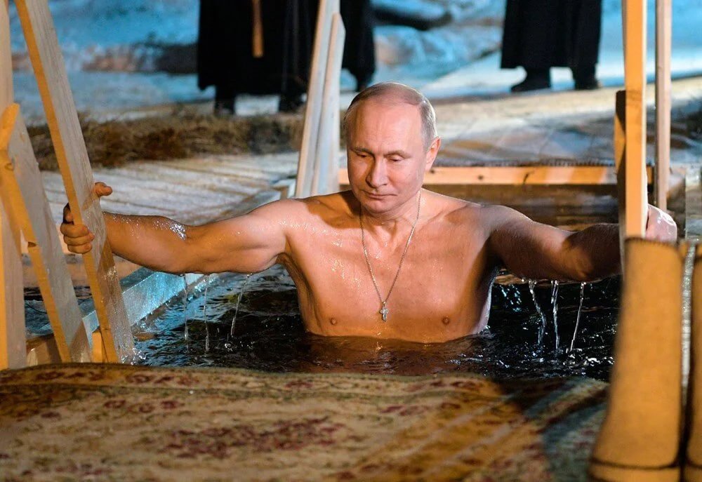 Putin buzlu suya girdi – VİDEO  