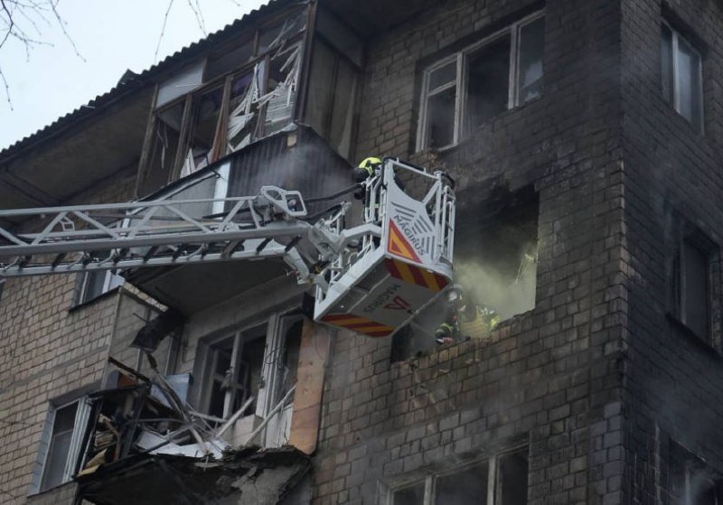 Ukraynaya raket hücumu nəticəsində 5 nəfər ölüb - FOTO