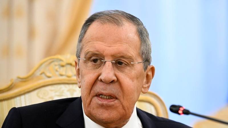 Lavrov: “Sülhməramlıların Qarabağda yerləşdirilməsinin İrəvana aidiyyəti yoxdur” Lavrov: “Sülhməramlıların Qarabağda yerləşdirilməsinin İrəvana aidiyyəti yoxdur”