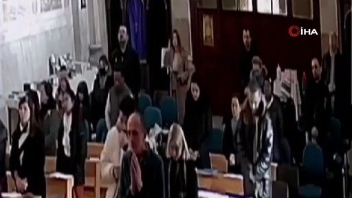 İstanbul şəhərində kilsəyə silahlı hücumun GÖRÜNTÜLƏRİ yayıldı İstanbul şəhərində kilsəyə silahlı hücumun GÖRÜNTÜLƏRİ yayıldı