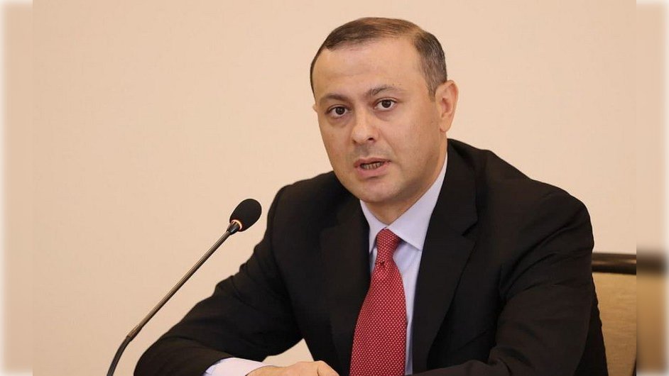 Qərb Paşinyanın yerinə bu şəxsi gətirir? - DETALLAR