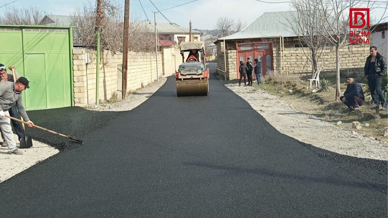 Göyçayda bu küçə asfaltlandı - FOTO Göyçayda bu küçə asfaltlandı - FOTO
