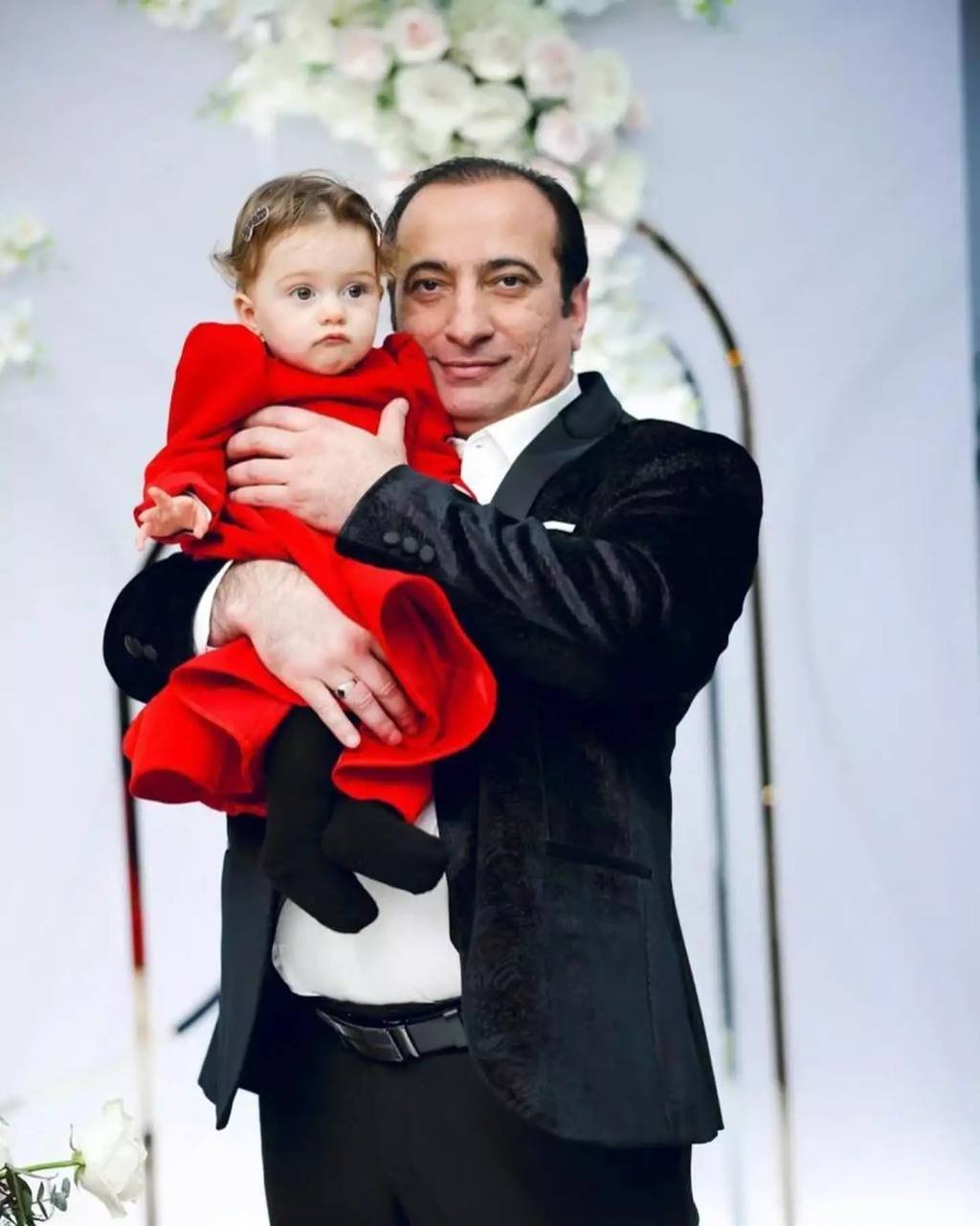Natiq Şirinov nəvəsinin doğum günü yığıncağından olan FOTOLARI paylaşdı - foto 1