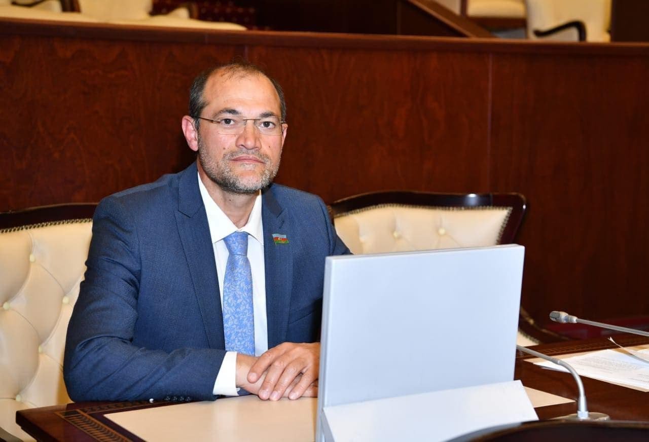 Razi Nurullayev qələbə münasibətilə İlham Əliyevi təbrik edib