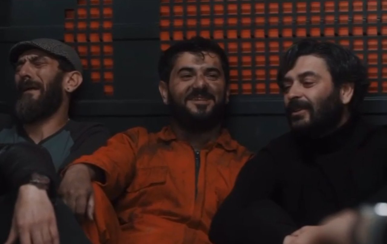 Elşən Orucov “Mən bu cahana sığmazam”da Azərbaycan mahnısı oxudu – VİDEO 