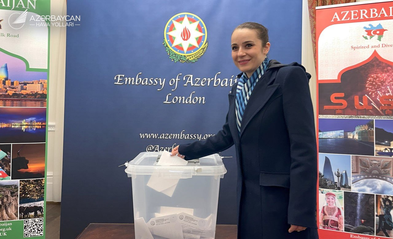 AZAL-ın xaricdə olan əməkdaşları seçkilərdə iştirak ediblər – FOTO 