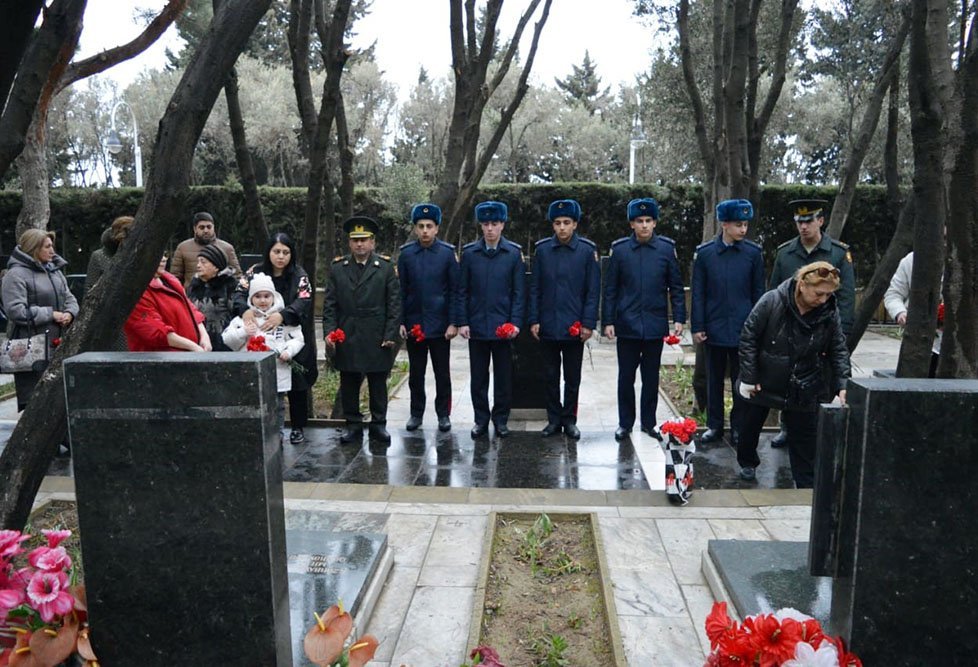 Şəhidlərimizin xatirəsi anıldı - FOTO - foto 4