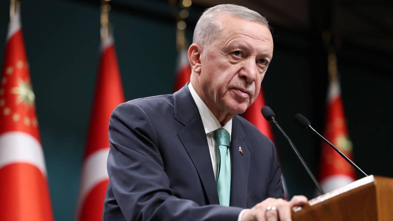 Ərdoğan: “Fransa terrorizmin əsas dəstəkçisidir” – VİDEO   