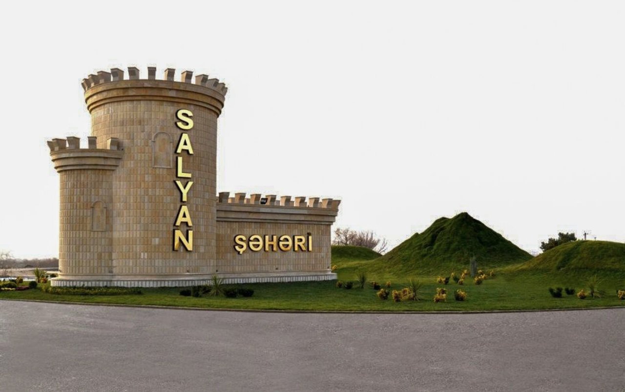 Salyanda DƏHŞƏT: Keçmiş baş həkim və arvadı qətlə yetirildi - YENİLƏNİB