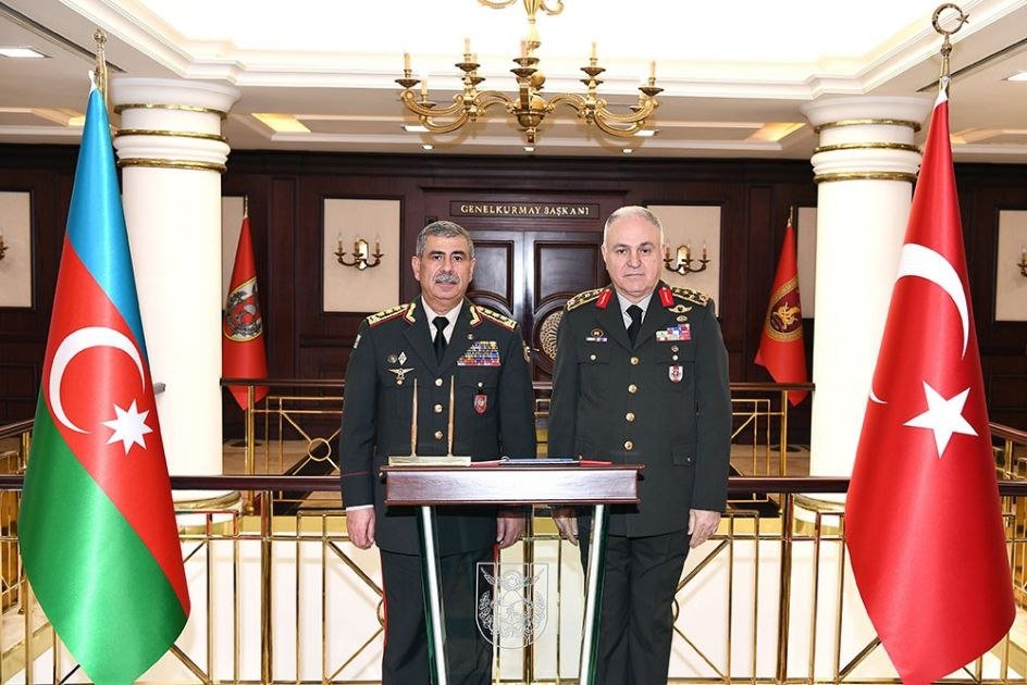 Azərbaycan ilə Türkiyə arasında hərbi əməkdaşlığın inkişaf perspektivləri müzakirə olunub - FOTO