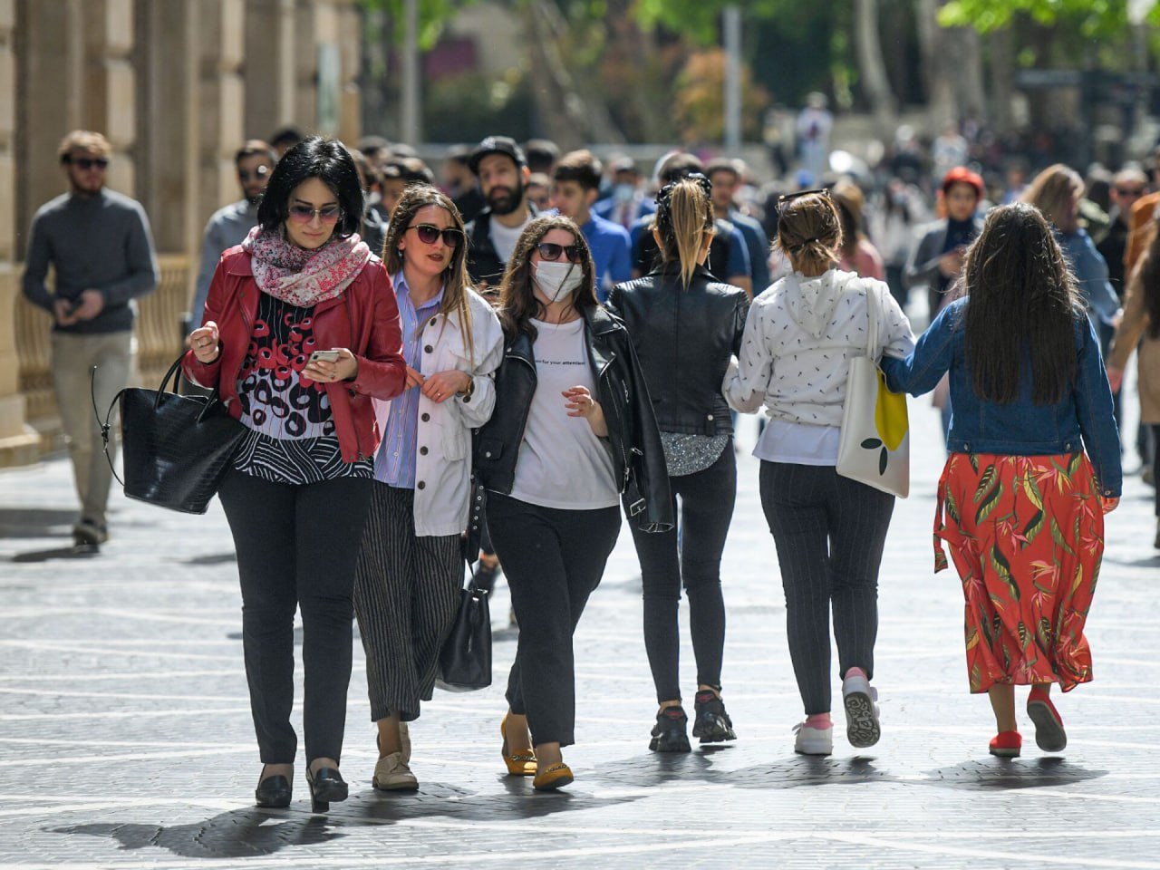 Qadınların ölkənin siyasi həyatında iştirakına əhalinin münasibəti necədir? – SORĞU Qadınların ölkənin siyasi həyatında iştirakına əhalinin münasibəti necədir? – SORĞU