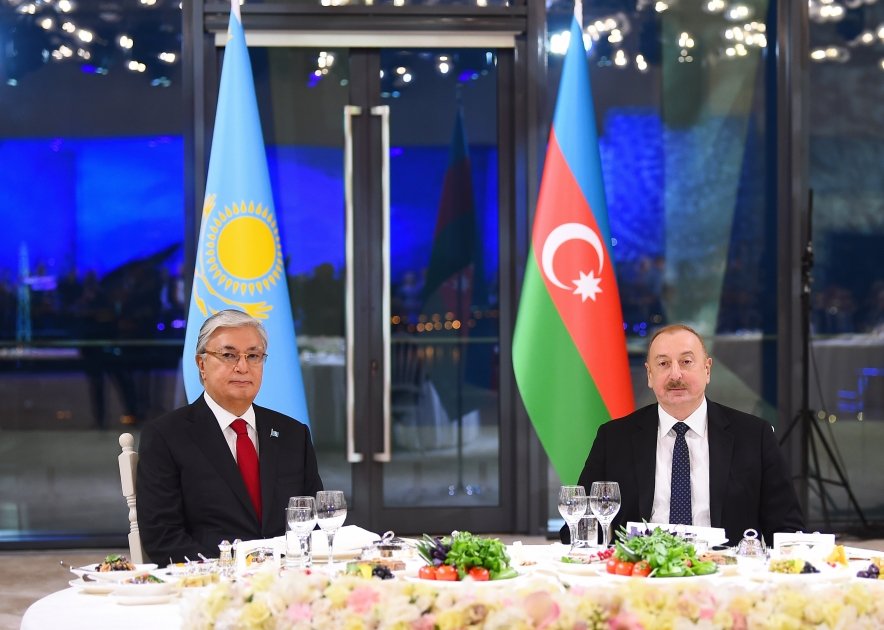 Kasım-Jomart Tokayevin şərəfinə dövlət ziyafəti verilib - YENİLƏNİB/FOTO/VİDEO