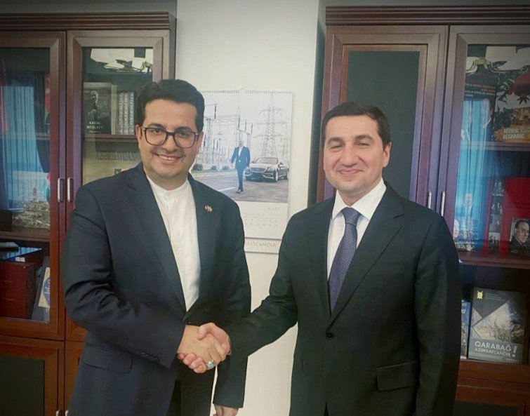 Hikmət Hacıyev iranlı səfirlə dövlətlərarası münasibətləri MÜZAKİRƏ EDİB - FOTO