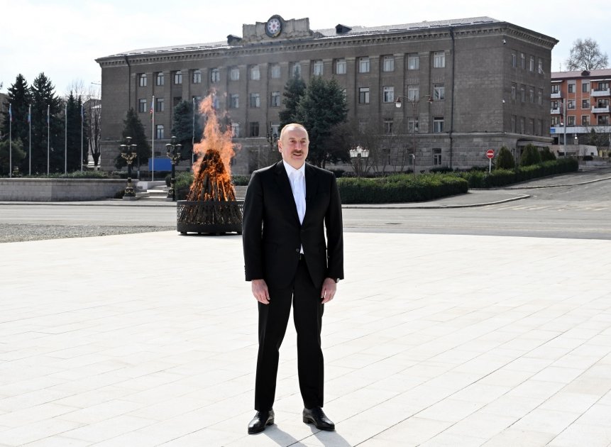 İlham Əliyev Novruz bayramı münasibətilə Azərbaycan xalqını TƏBRİK ETDİ - FOTO İlham Əliyev Novruz bayramı münasibətilə Azərbaycan xalqını TƏBRİK ETDİ - FOTO