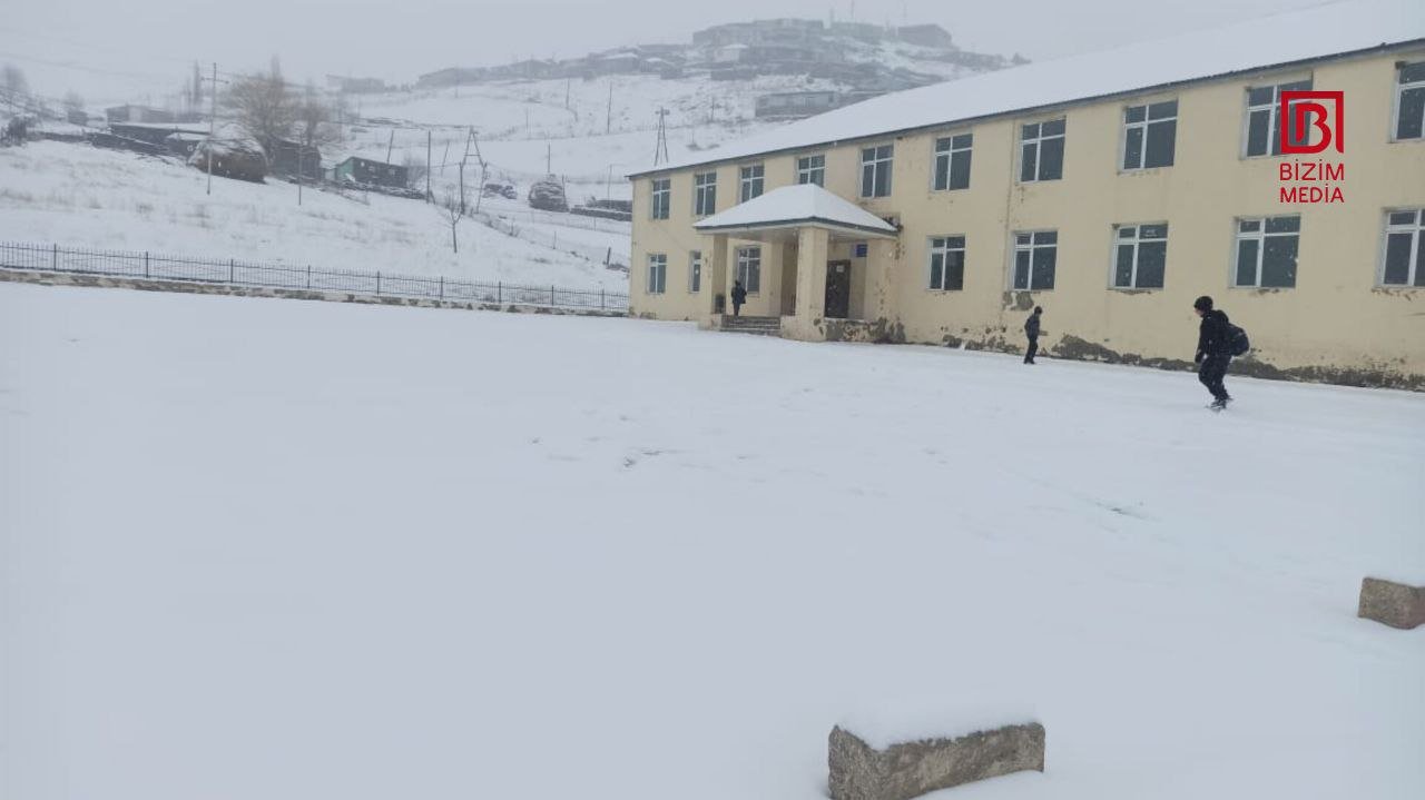 Torpaq çərşənbəsində Xınalıq ağ libasa büründü – FOTO/VİDEO - foto 3