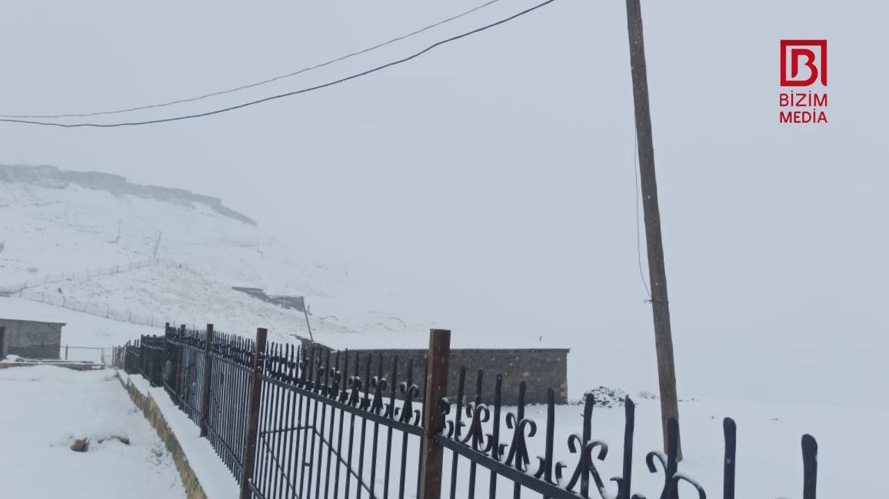 Torpaq çərşənbəsində Xınalıq ağ libasa büründü – FOTO/VİDEO - foto 7