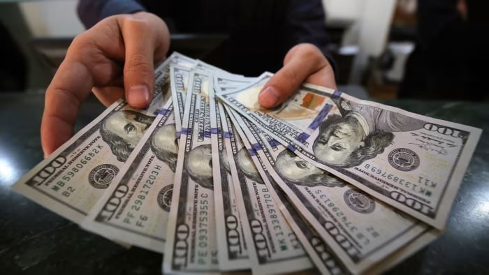 Dollarla bağlı MÜHÜM QƏRAR 