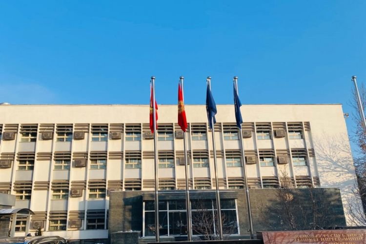 Qırğızıstan vətəndaşlarına Rusiyaya səfərə GETMƏMƏYİ tövsiyə edib