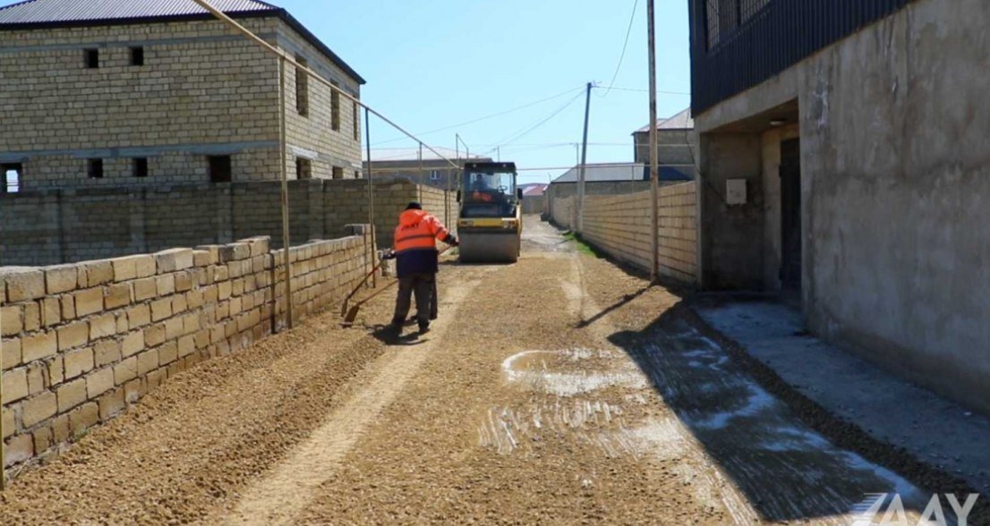 Sumqayıtda yollar təmir olunur - FOTO/VİDEO - foto 1