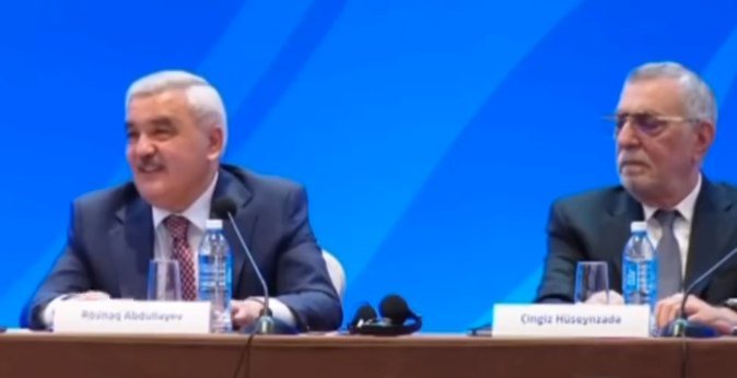 Rövnəq Abdullayev: “Kral öldü, yaşasın yeni kral