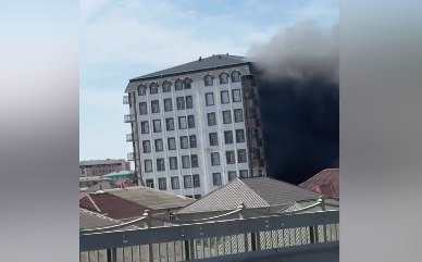 Xırdalanda yaşayış binası YANIR – VİDEO Xırdalanda yaşayış binası YANIR – VİDEO
