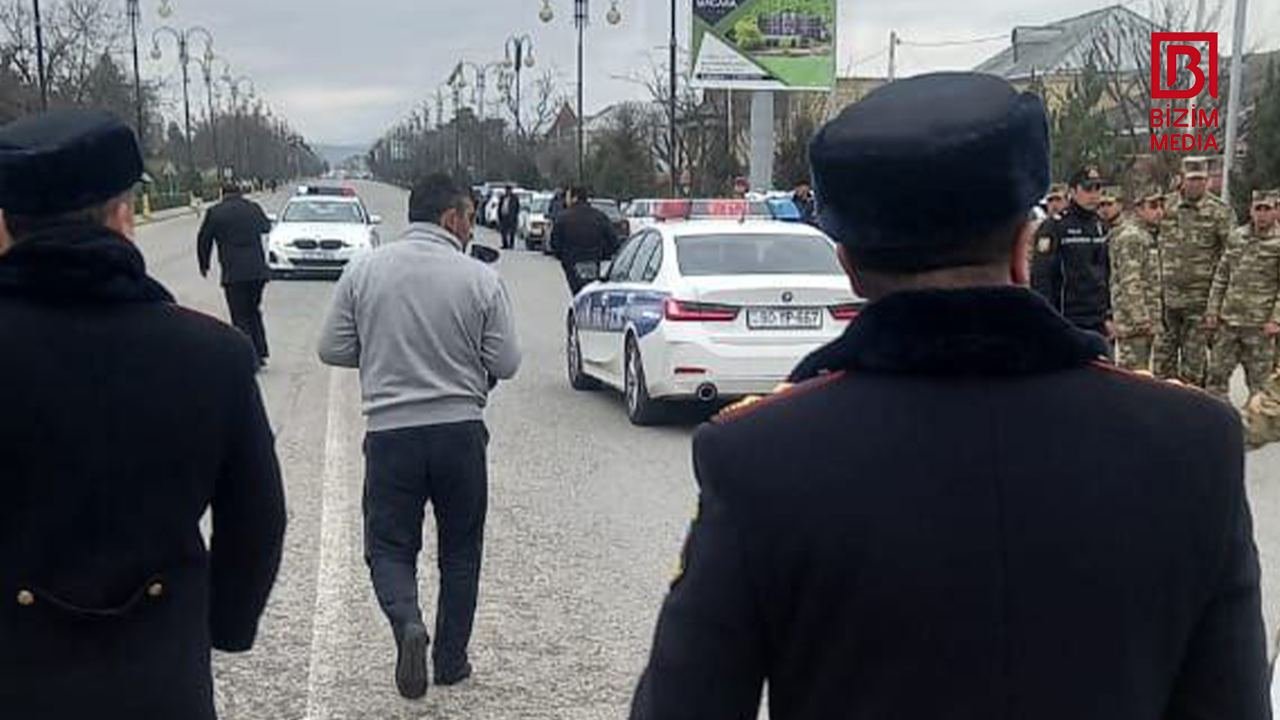 Ötən gün həlak olan əsgərimiz Qubaya gətirildi – FOTO/VİDEO   - foto 5