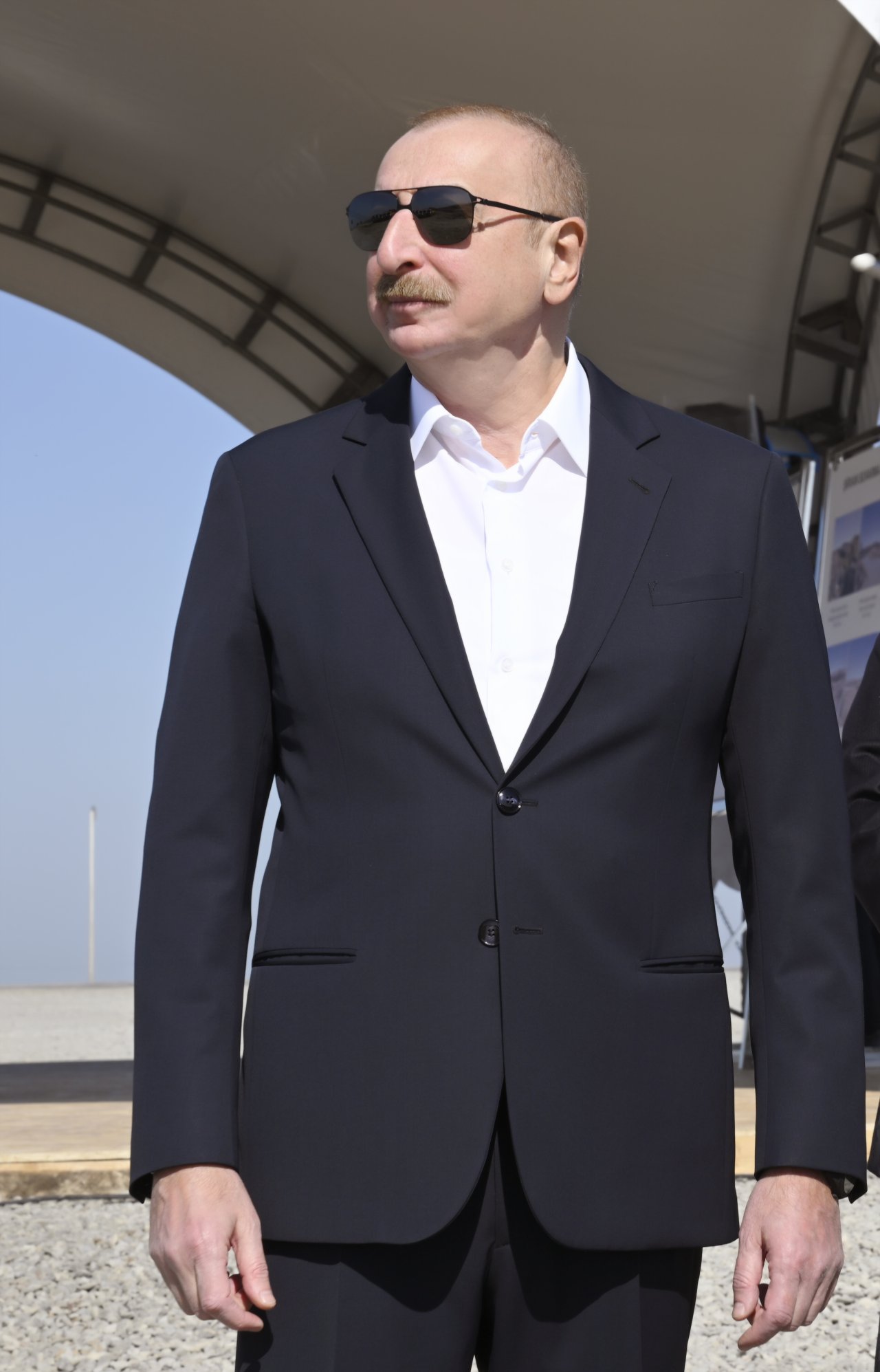 Prezident Şirvan suvarma kanalının təməlini qoydu - FOTO/VİDEO - foto 4
