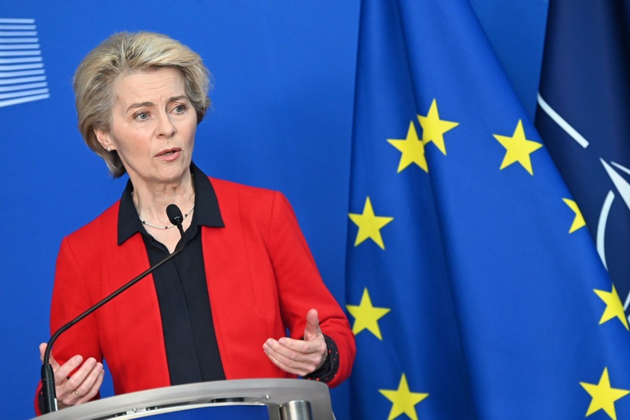 Brüssel sammitində Ursula Fon der Leyenə 
