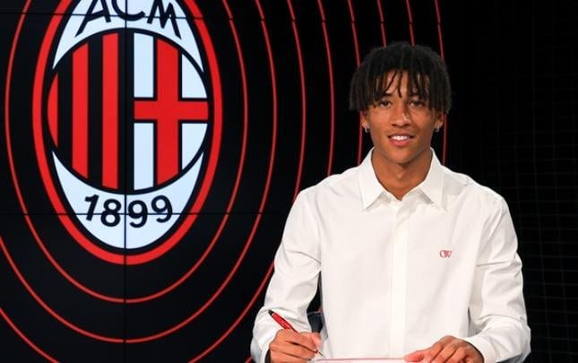 “Milan” gənc futbolçu ilə müqaviləni UZATDI 