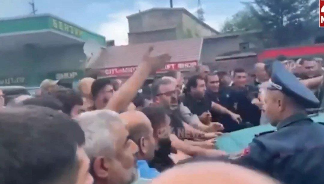 Qazaxla sərhəddə ermənilərlə yerli polislər arasında toqquşma - ANBAAN VİDEO