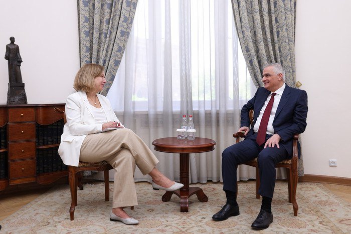 Mqer Qriqoryan ABŞ səfiri ilə Azərbaycanla sərhədin delimitasiyasını müzakirə etdi 