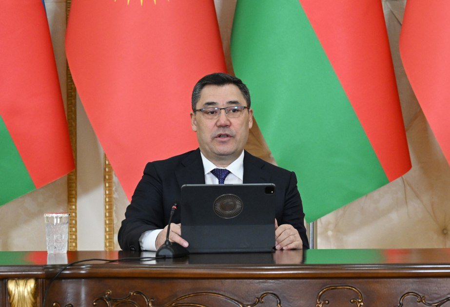 Qırğızıstan Prezidenti Ağdamda məktəbin tikintisi barədə DANIŞDI Qırğızıstan Prezidenti Ağdamda məktəbin tikintisi barədə DANIŞDI