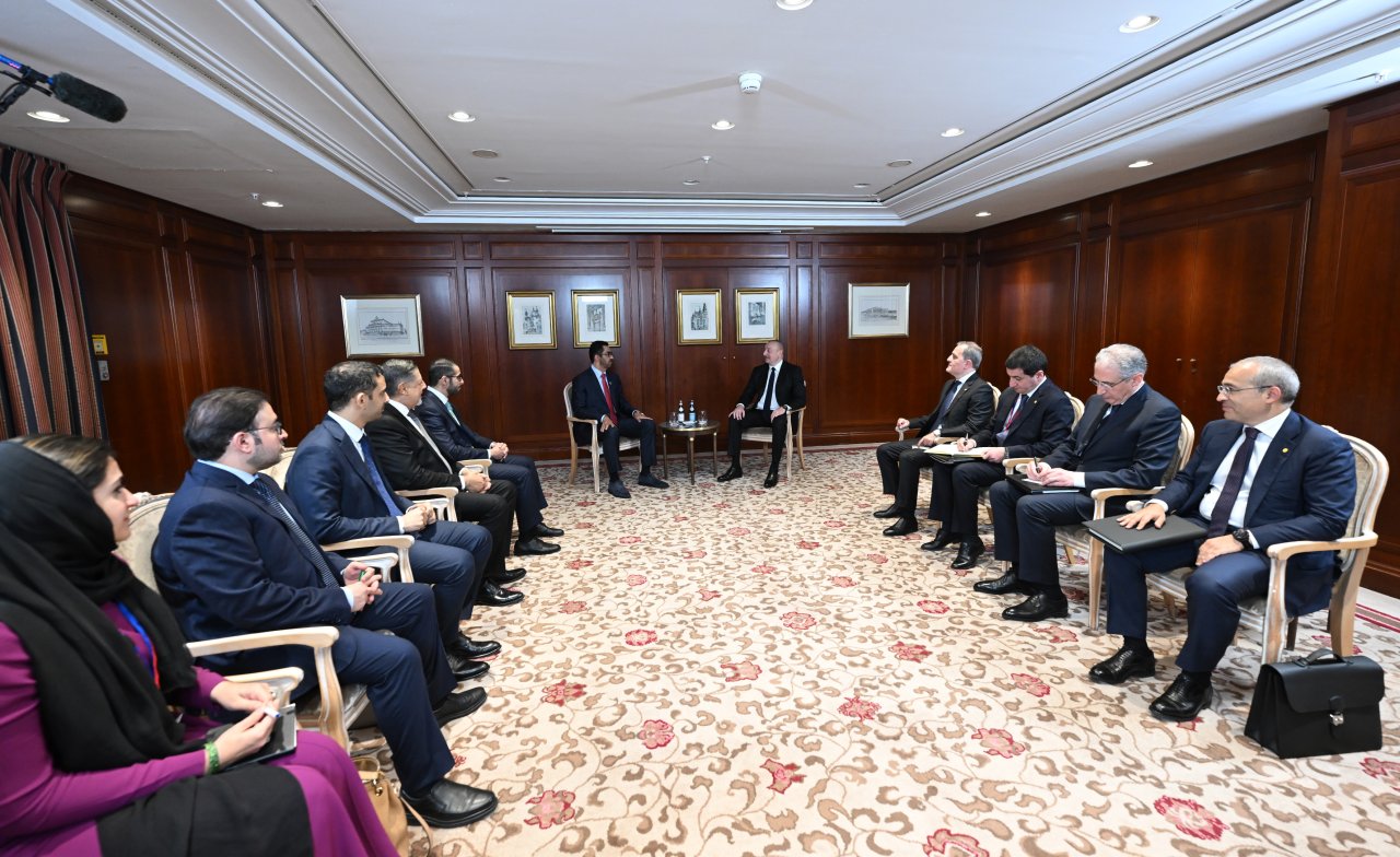 Prezident BƏƏ-nin sənaye və qabaqcıl texnologiyalar naziri ilə görüşdü – YENİLƏNİB/FOTO/VİDEO - foto 1