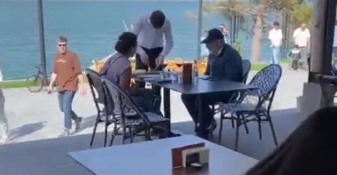 Paşinyan həyat yoldaşı ilə Göyçə gölünün sahilində belə dincəlir - VİDEO Paşinyan həyat yoldaşı ilə Göyçə gölünün sahilində belə dincəlir - VİDEO