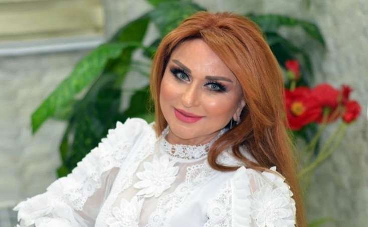 Mələkxanımın qızının toyundan yerə görə küsüb gedən məşhur cütlük ONLAR İMİŞ - FOTO Mələkxanımın qızının toyundan yerə görə küsüb gedən məşhur cütlük ONLAR İMİŞ - FOTO