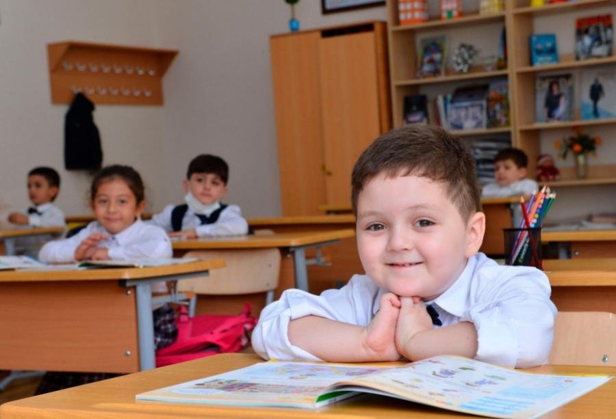 Bu gün 82 minə yaxın uşaq avtomatik olaraq 1-ci sinfə yerləşdirilib