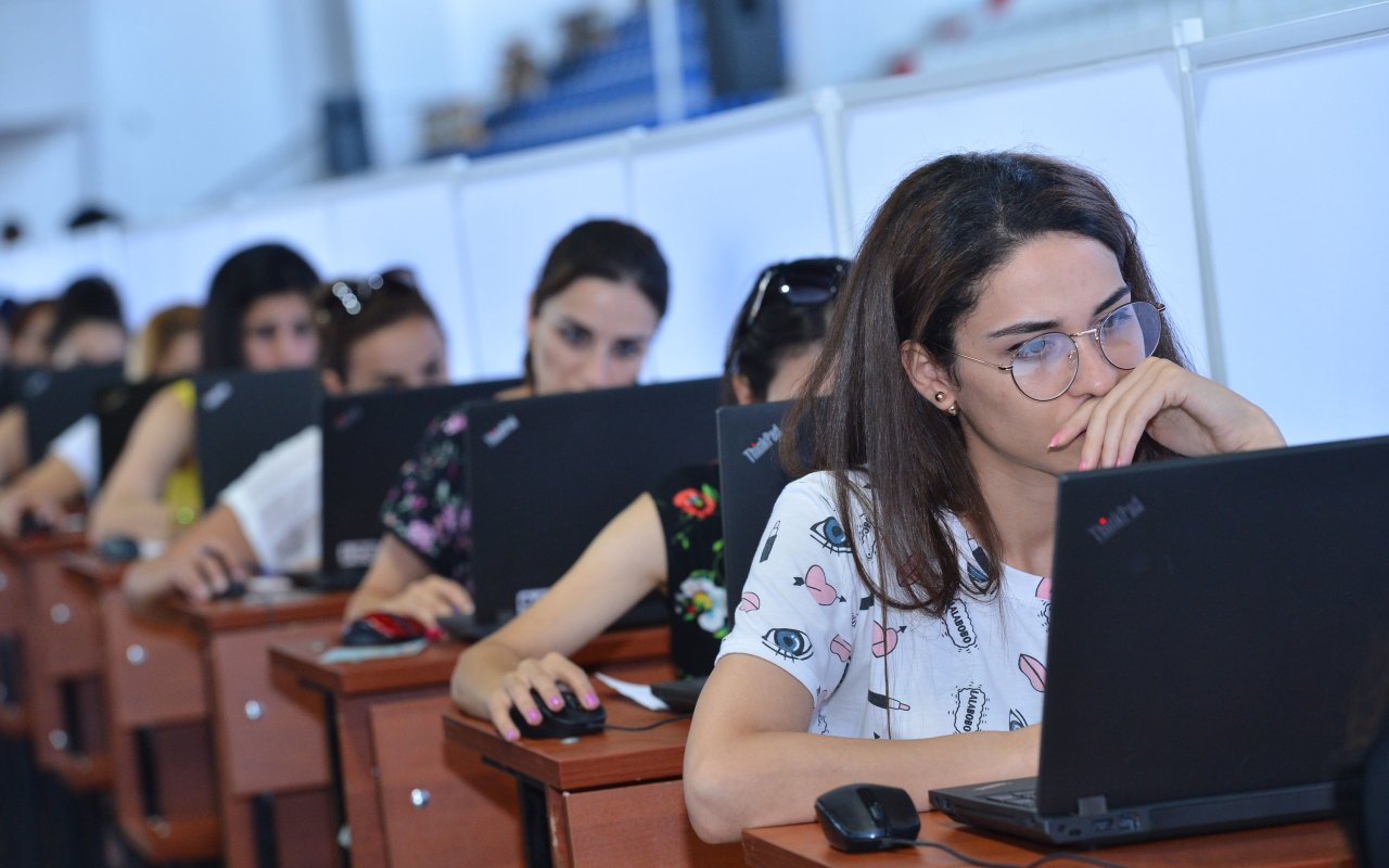 Müəllimlərin sertifikatlaşdırma imtahanlarının vaxtı AÇIQLANDI 