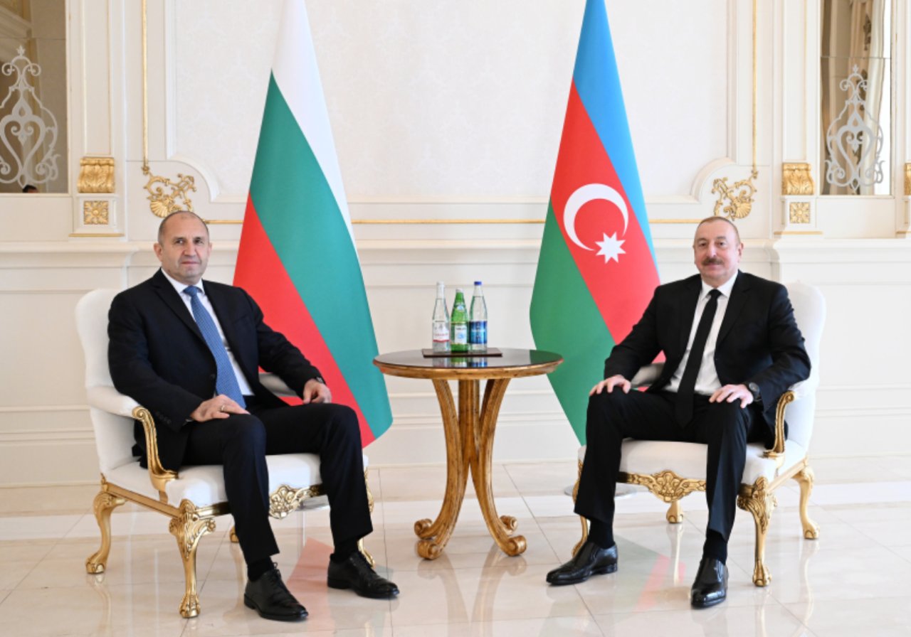 İlham Əliyevin Rumen Radev ilə təkbətək görüşü olub - FOTO/VİDEO