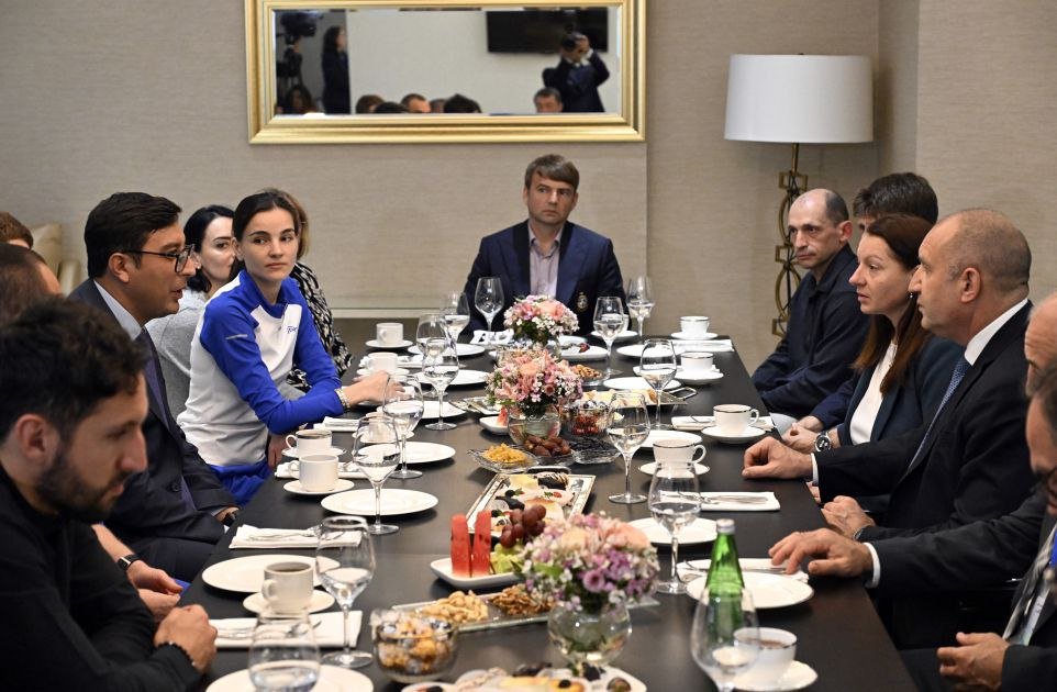 Bolqarıstan Prezidenti və xanımı Milli Gimnastika Arenasında - FOTO - foto 7