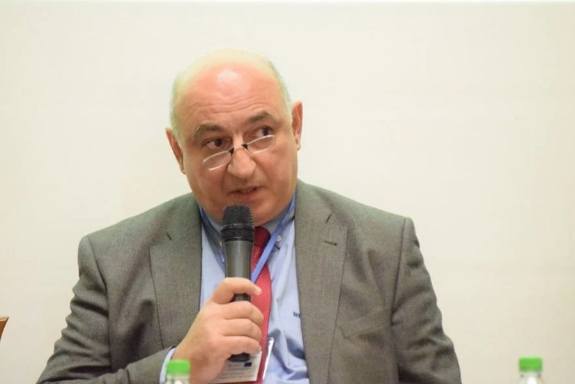 Erməni politoloqdan Azərbaycanla bağlı açıqlama: Erməni politoloqdan Azərbaycanla bağlı açıqlama: