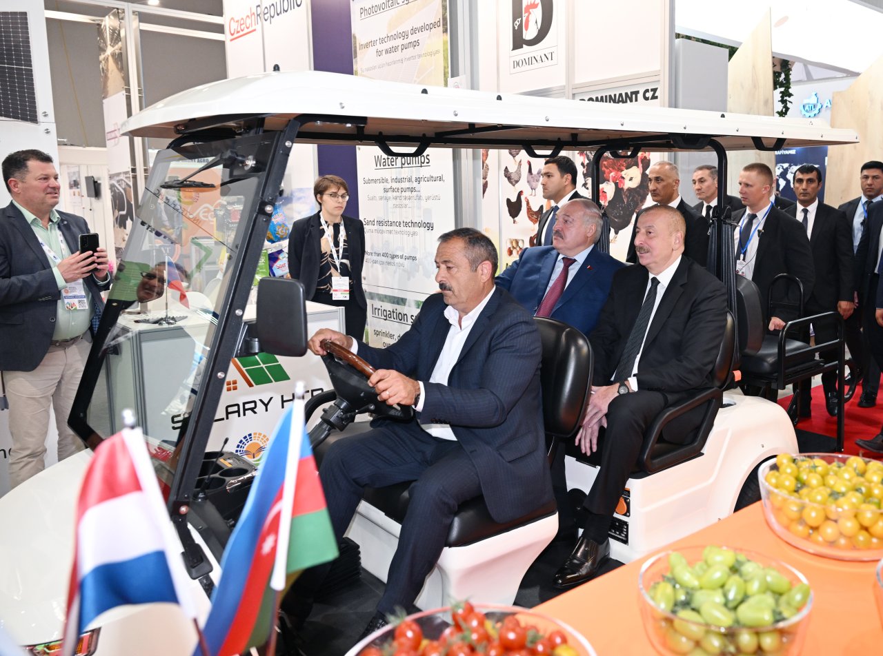 Azərbaycan və Belarus prezidentləri “Caspian Agro” və “InterFood Azerbaijan” sərgilərində - FOTO/VİDEO - foto 5