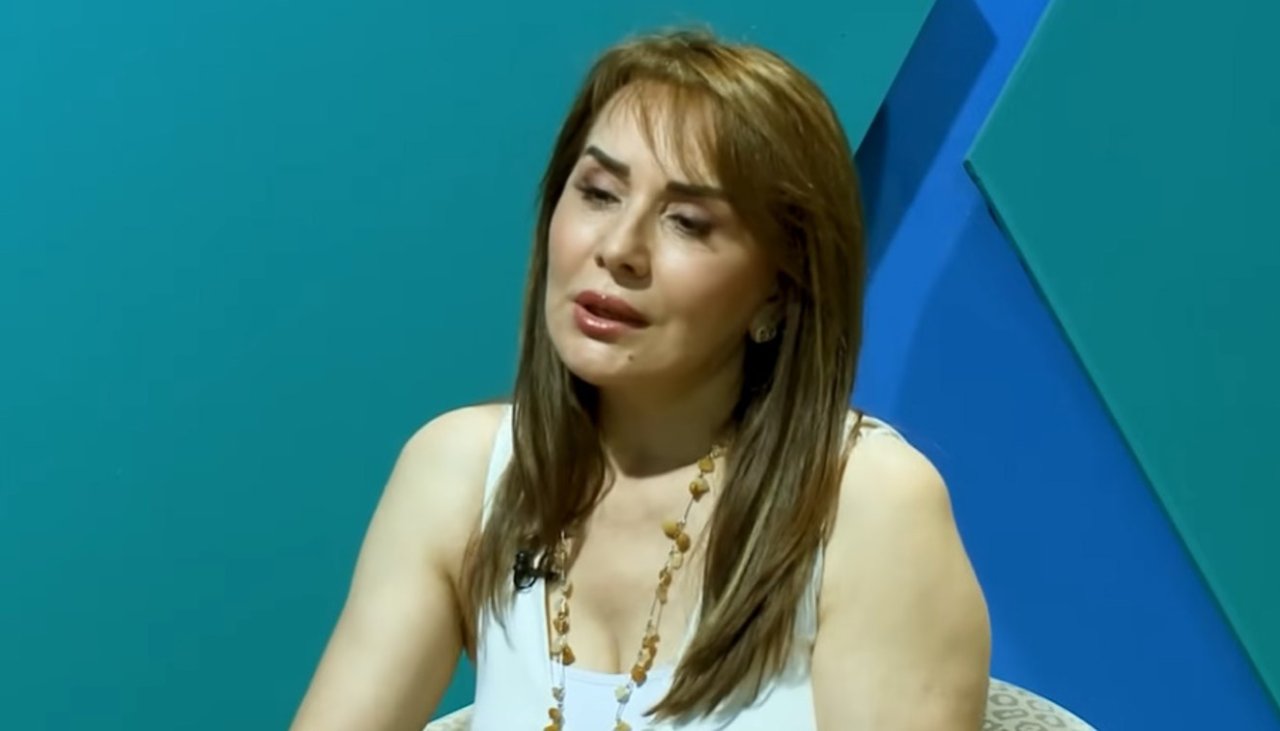 Nailə İslamzadə: “AzTV-də ayağımızı ayağımızın üstünə aşırıb verilişdə otura bilməzdik” - VİDEO Nailə İslamzadə: “AzTV-də ayağımızı ayağımızın üstünə aşırıb verilişdə otura bilməzdik” - VİDEO