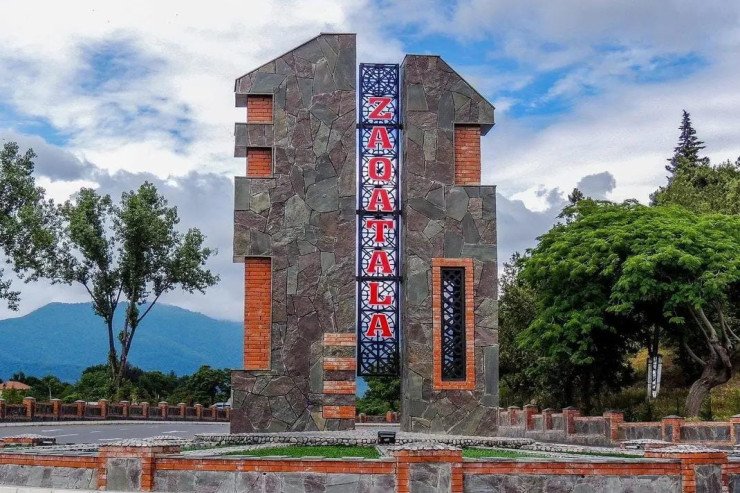 Zaqatalada məktəb və bağça birgünlük BAĞLANDI  
